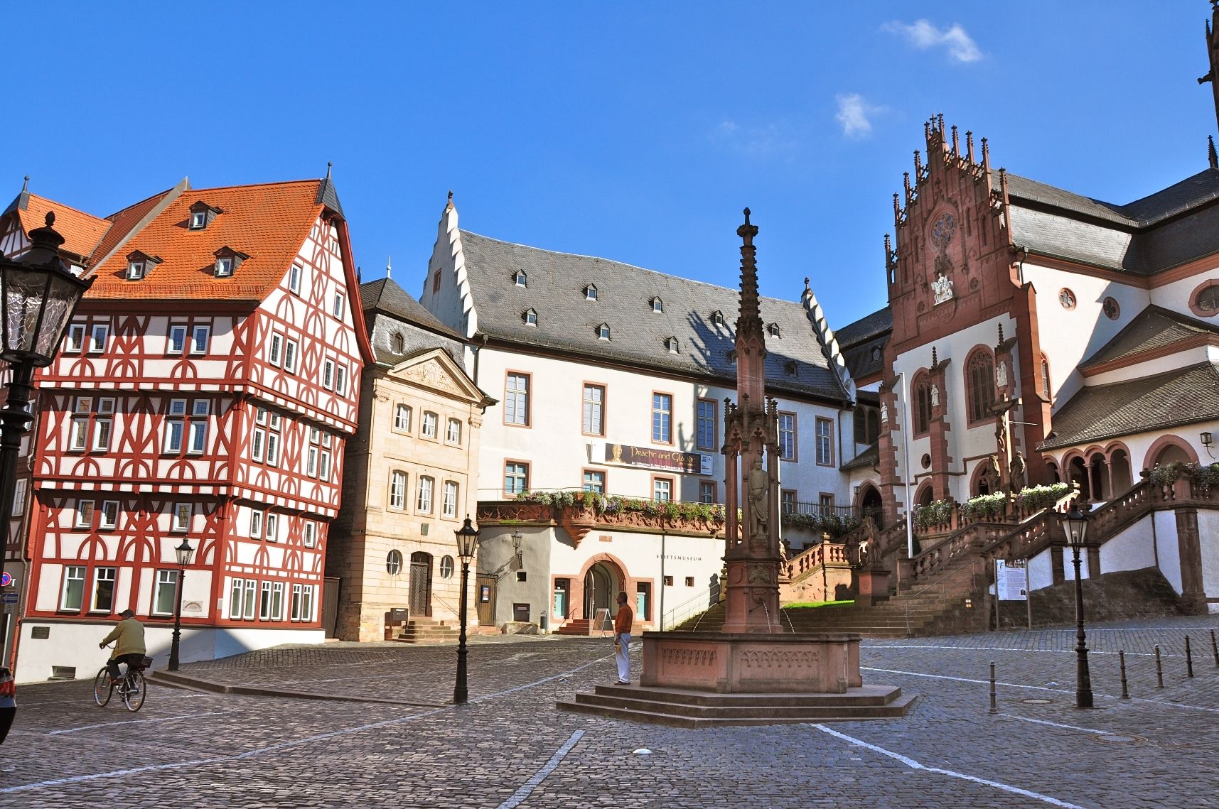 Foto von einem Marktplatz in Aschaffenburg