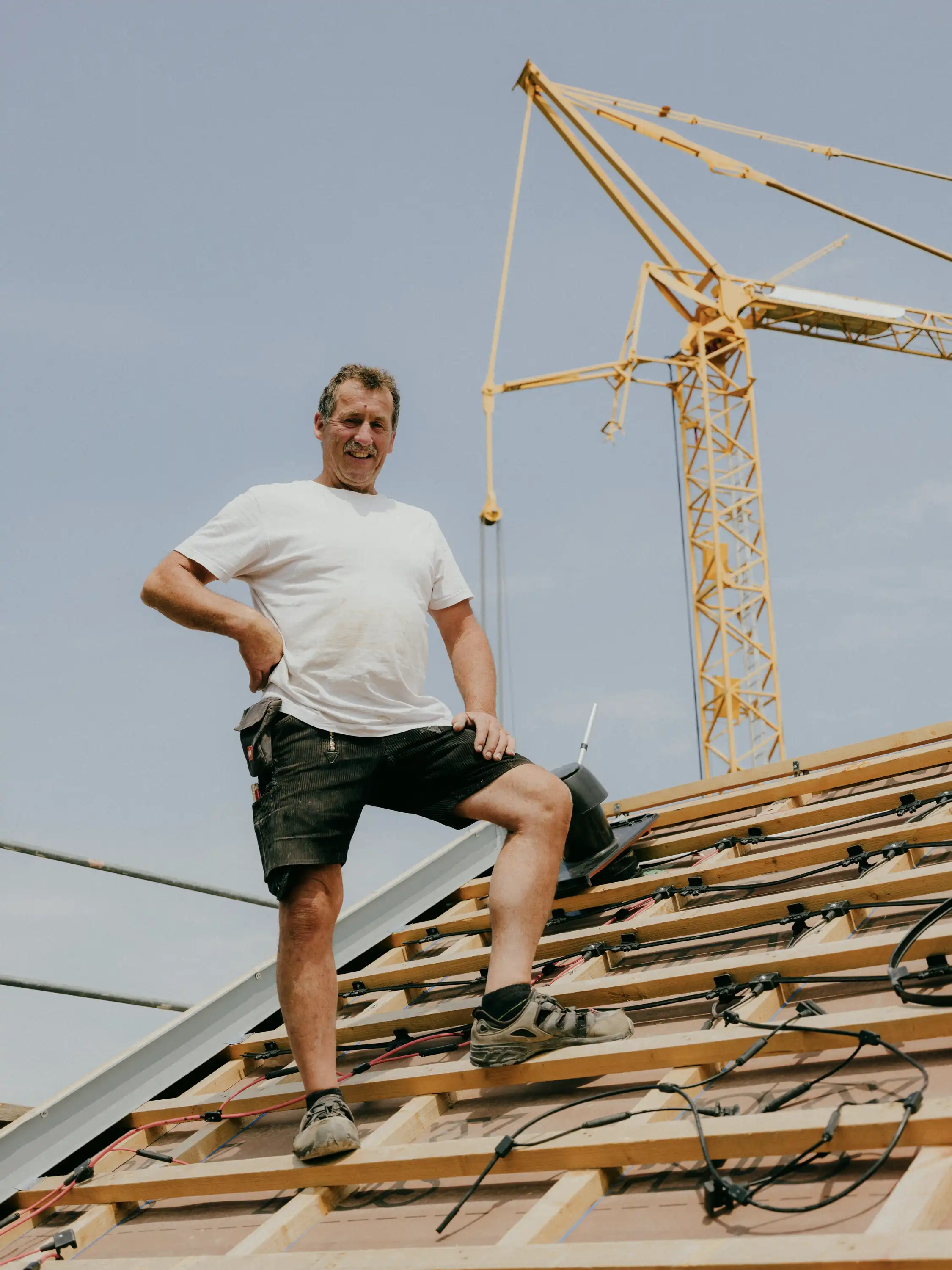 Dachdecker auf Baustelle