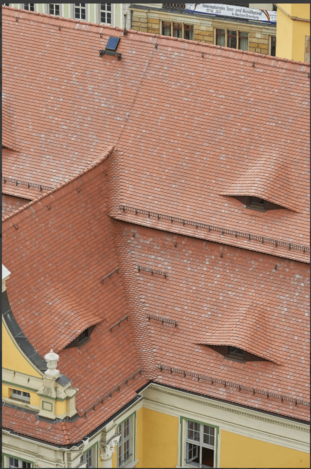 Aufnahme des Dachs vom Rathaus Bautzen