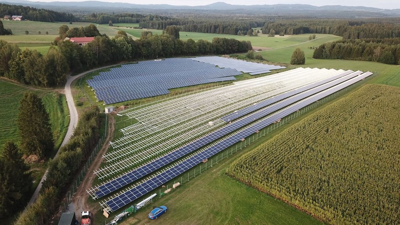 Pv Anlagen auf Feld