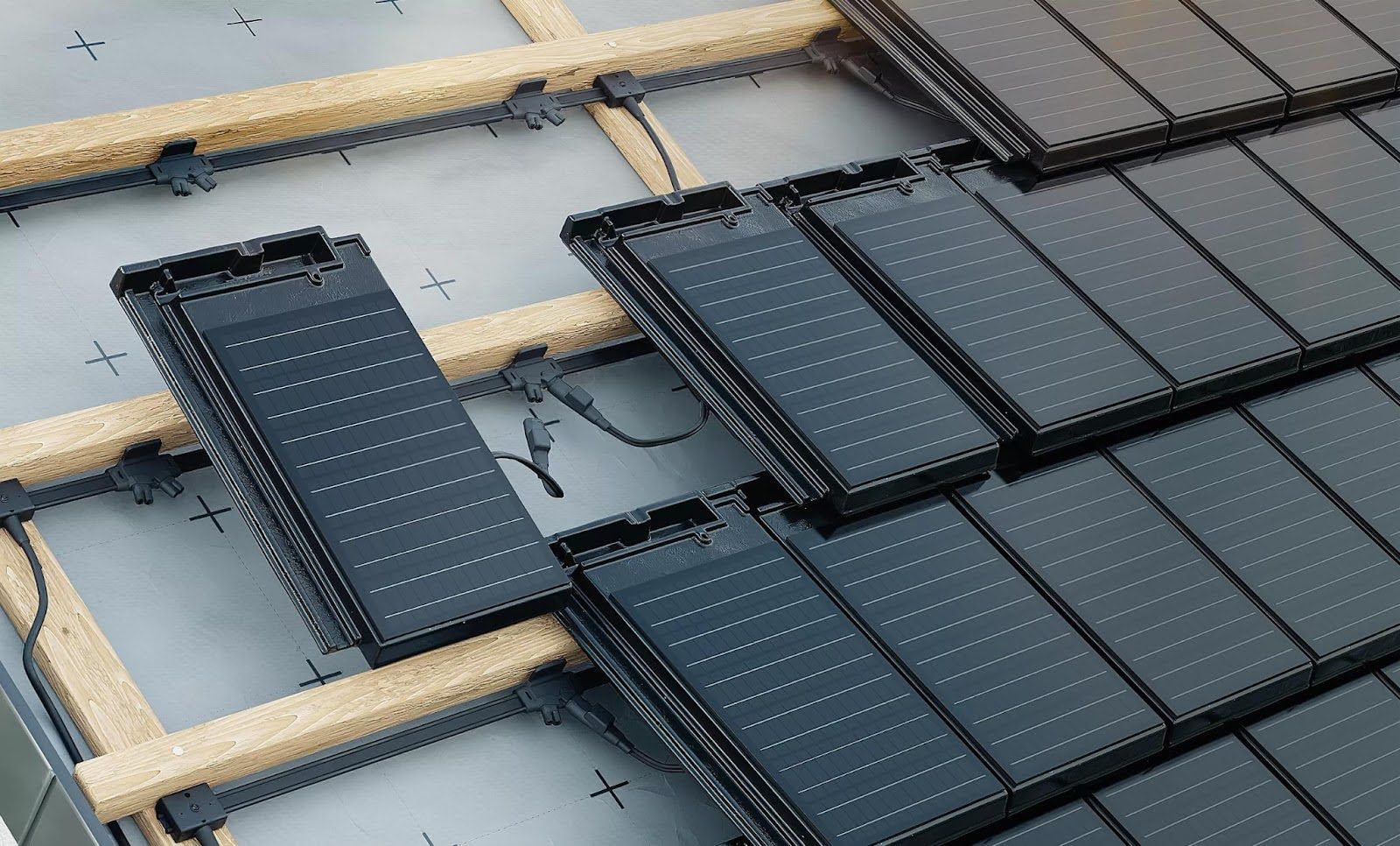 Solardachziegel auf Dach mit Autarq Technologie